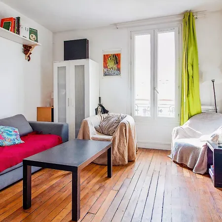 Modern And Bright Beaugrenelle Apartment